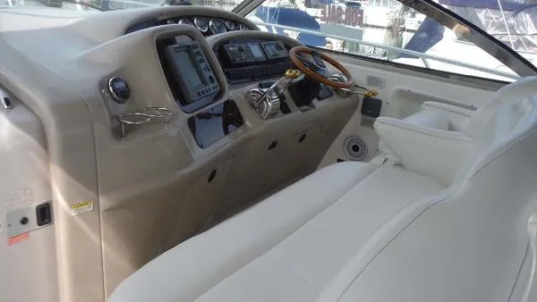 Slide: The Image of Sea Ray 410 Express 2000 - 6