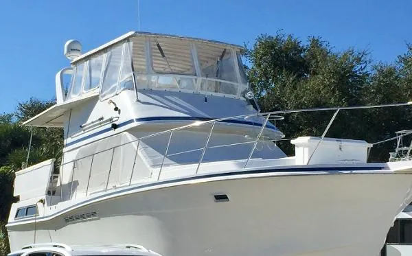 Slide: The Image of Chris-Craft Catalina 1990 - 2