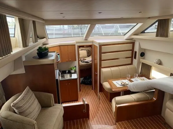 Slide: The Image of Carver Yachts 43 Motor Yacht 2006 - 10