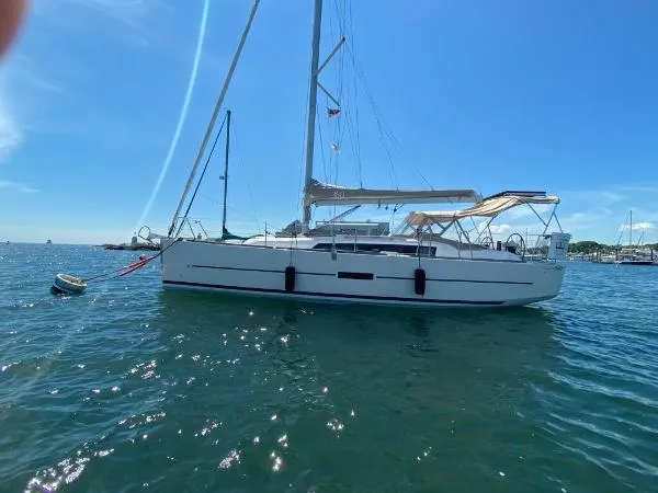 Slide: The Image of Dufour 360 GL 2018 - 2