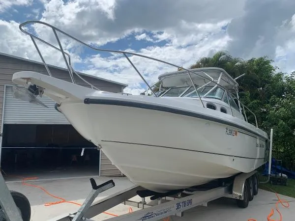 Slide: The Image of Boston Whaler 28 Conquest 2000 - 1