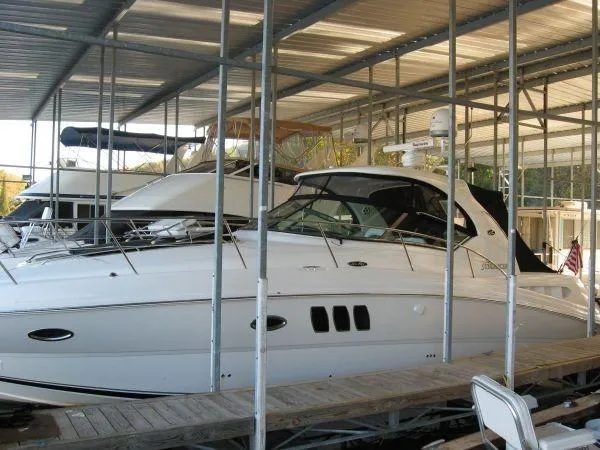 Slide: The Image of Sea Ray 38 Sundancer 2007 - 0