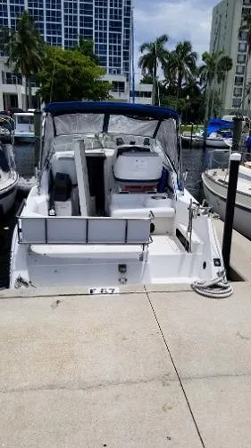 Slide: The Image of Carver Yachts 528 MONTEGO 1991 - 2
