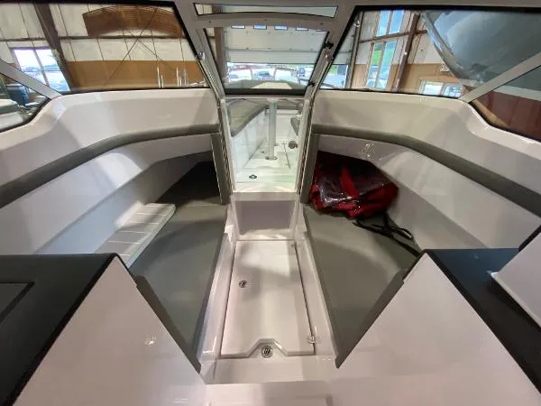 Slide: The Image of Axopar 24 Hard Top 2020 - 4
