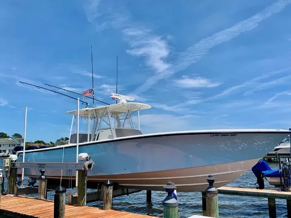 Slide: The Image of SeaVee 390B Center Console 2019 - 1