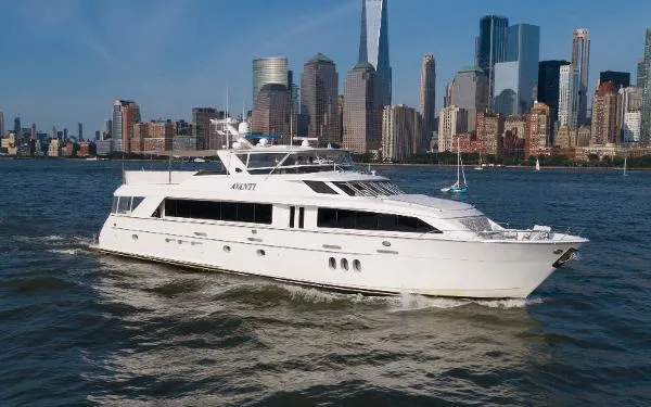 Slide: The Image of Hatteras 100 Motor Yacht 2005 - 0