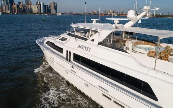 Slide: The Image of Hatteras 100 Motor Yacht 2005 - 2