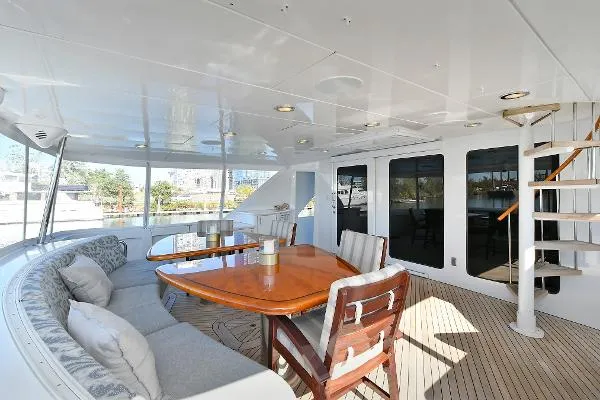 Slide: The Image of Hatteras 100 Motor Yacht 2005 - 3