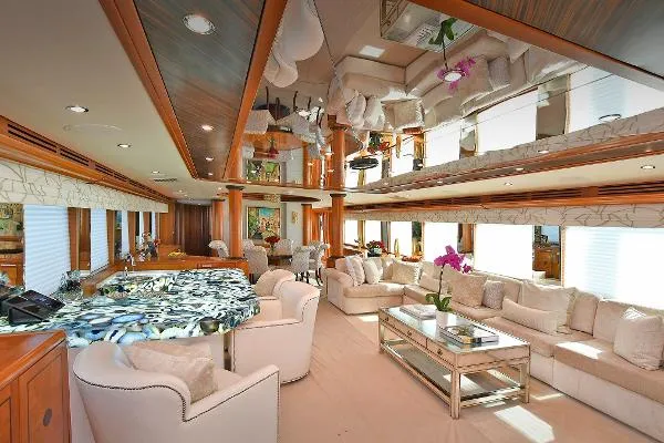 Slide: The Image of Hatteras 100 Motor Yacht 2005 - 8