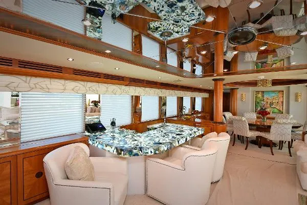Slide: The Image of Hatteras 100 Motor Yacht 2005 - 9