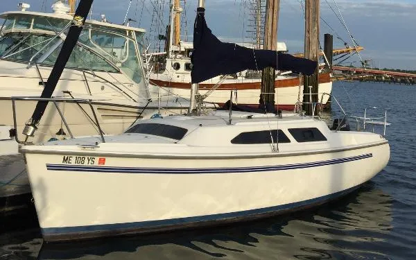 Slide: The Image of Catalina 250 Swing Keel 2002 - 0