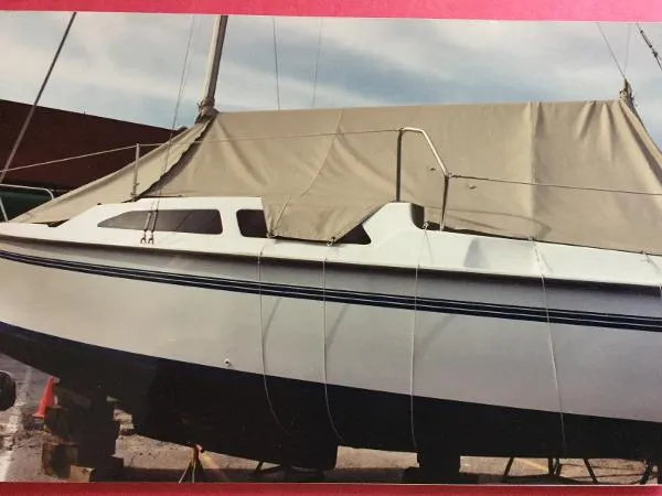 Slide: The Image of Catalina 250 Swing Keel 2002 - 1