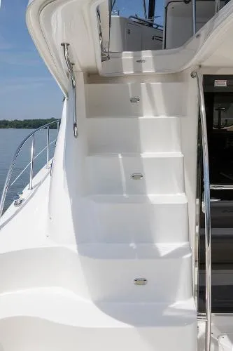 Slide: The Image of Sea Ray 500 Sedan Bridge 2005 - 7