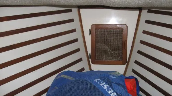 Slide: The Image of Com-Pac 27' sloop 1992 - 10