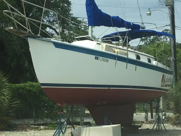 Slide: The Image of Com-Pac 27' sloop 1992 - 2