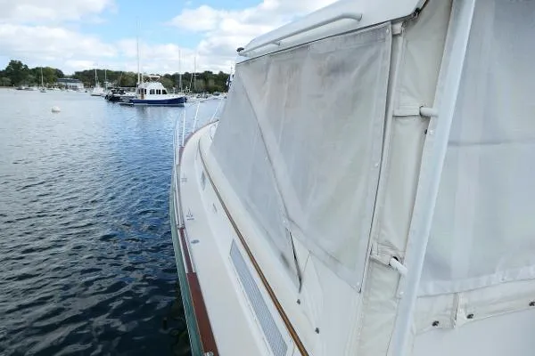 Slide: The Image of Little Harbor WhisperJet 38 2000 - 11