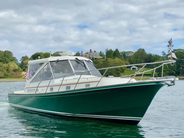 Slide: The Image of Little Harbor WhisperJet 38 2000 - 4