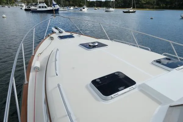 Slide: The Image of Little Harbor WhisperJet 38 2000 - 8