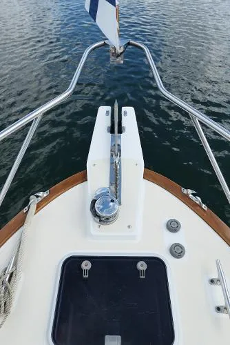 Slide: The Image of Little Harbor WhisperJet 38 2000 - 9