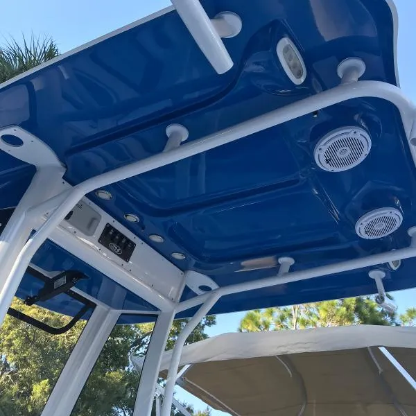 Slide: The Image of Sea Hunt Ultra 235 SE 2018 - 4