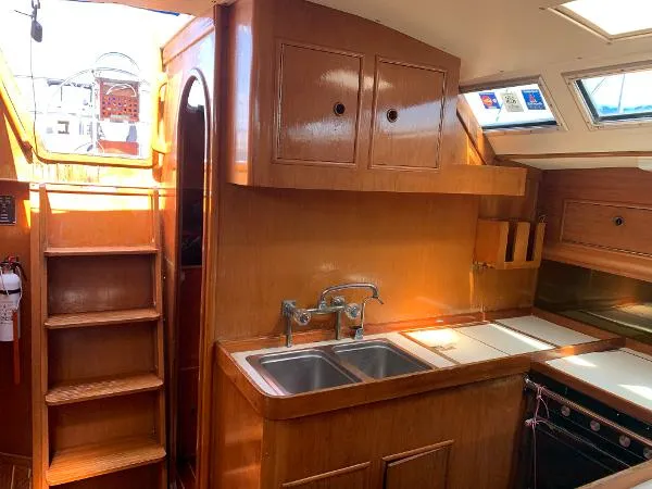 Slide: The Image of Kalik SLOOP 1981 - 10