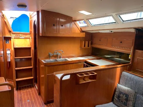 Slide: The Image of Kalik SLOOP 1981 - 8