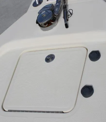 Slide: The Image of Mainship Pilot 34 Sedan 2006 - 10