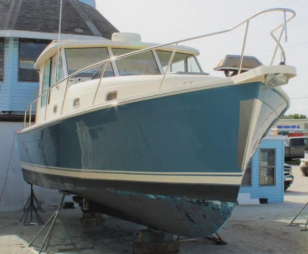 Slide: The Image of Mainship Pilot 34 Sedan 2006 - 3