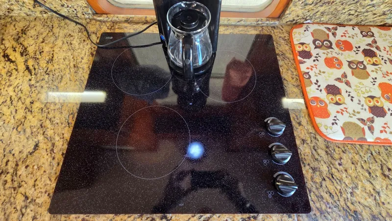 Slide: The Image of DeFever 48 Tri Cabin 1987 - 50