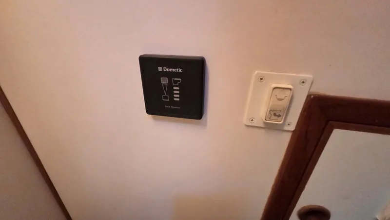 Slide: The Image of DeFever 48 Tri Cabin 1987 - 69