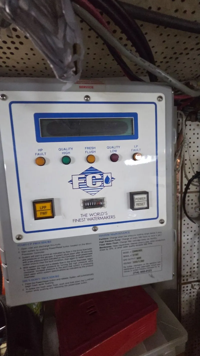 Slide: The Image of DeFever 48 Tri Cabin 1987 - 82