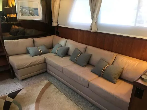 Slide: The Image of Hatteras Motor Yacht 1986 - 3