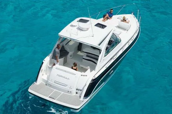 Slide: The Image of Formula 37 Cruiser 2018 - 9