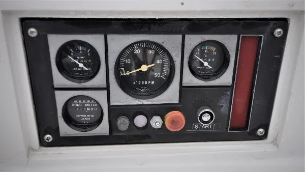Slide: The Image of Bristol 47.7 Center Cockpit 1995 - 11