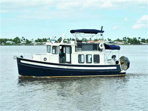 Slide: The Image of Nordic 32 Pilothouse 2002 - 0