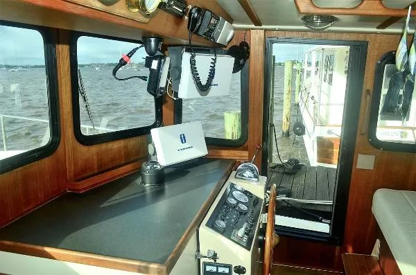 Slide: The Image of Nordic 32 Pilothouse 2002 - 11