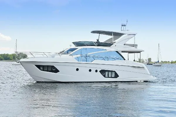 Slide: The Image of Absolute 50 Fly 2019 - 0