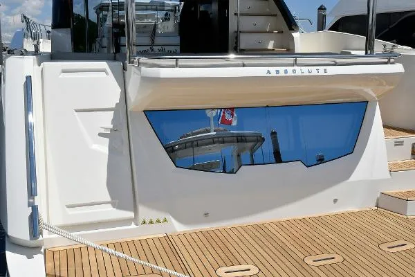 Slide: The Image of Absolute 50 Fly 2019 - 6