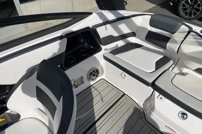 Slide: The Image of 2022 Yamaha Boats 195S interior with sleek seating and modern design. - 6