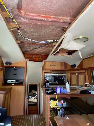 Slide: The Image of Luhrs 41 Convertible 2005 - 3