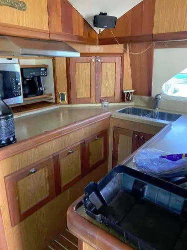 Slide: The Image of Luhrs 41 Convertible 2005 - 5