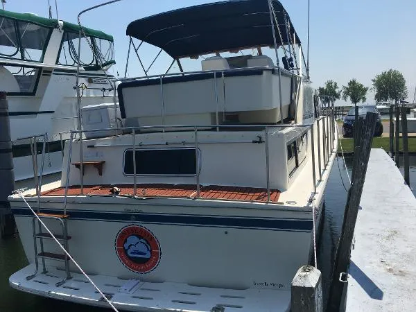Slide: The Image of Chris-Craft 381 Catalina 1985 - 6