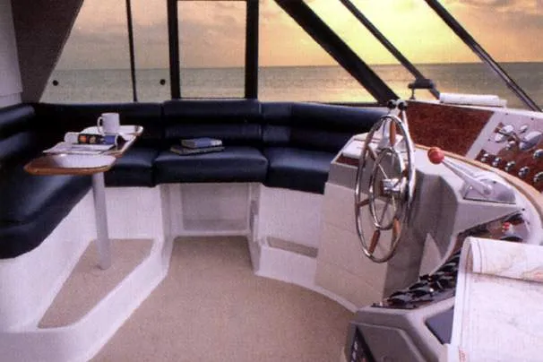 Slide: The Image of Bayliner 4788 Pilot House Motoryacht 1996 - 1