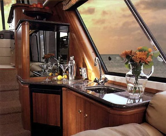 Slide: The Image of Bayliner 4788 Pilot House Motoryacht 1996 - 2