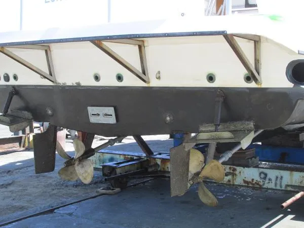 Slide: The Image of Bayliner 4788 Pilot House Motoryacht 1996 - 8