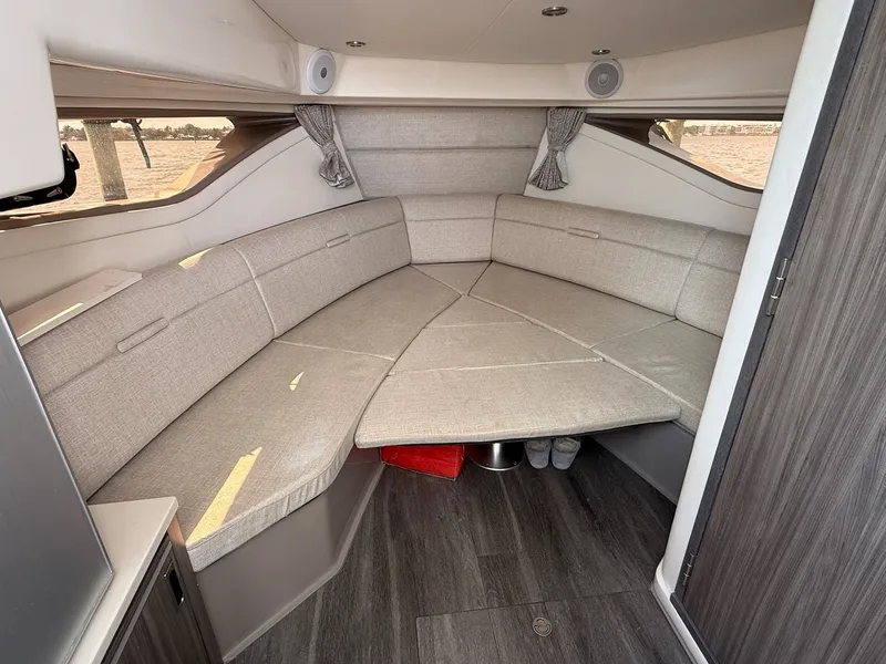 Slide: The Image of Sea Ray Sundancer 320 Outboard 2023 - 56