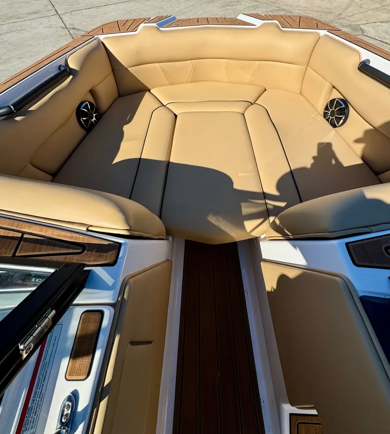 Slide: The Image of Moomba Max 2023 - 10