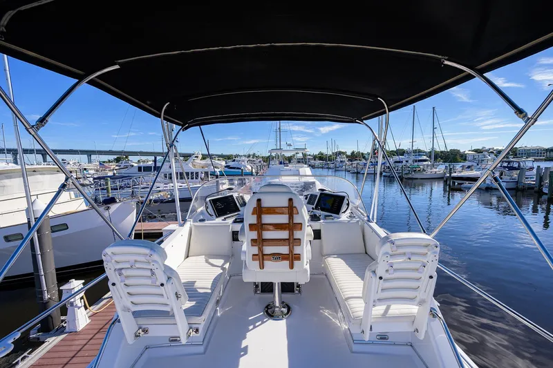 Slide: The Image of Bertram 38 - FIELD & SEA - - 30