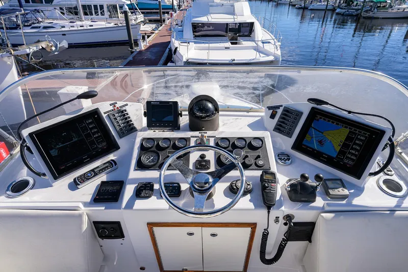 Slide: The Image of Bertram 38 - FIELD & SEA - - 35