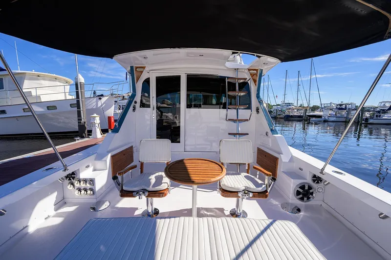 Slide: The Image of Bertram 38 - FIELD & SEA - - 4